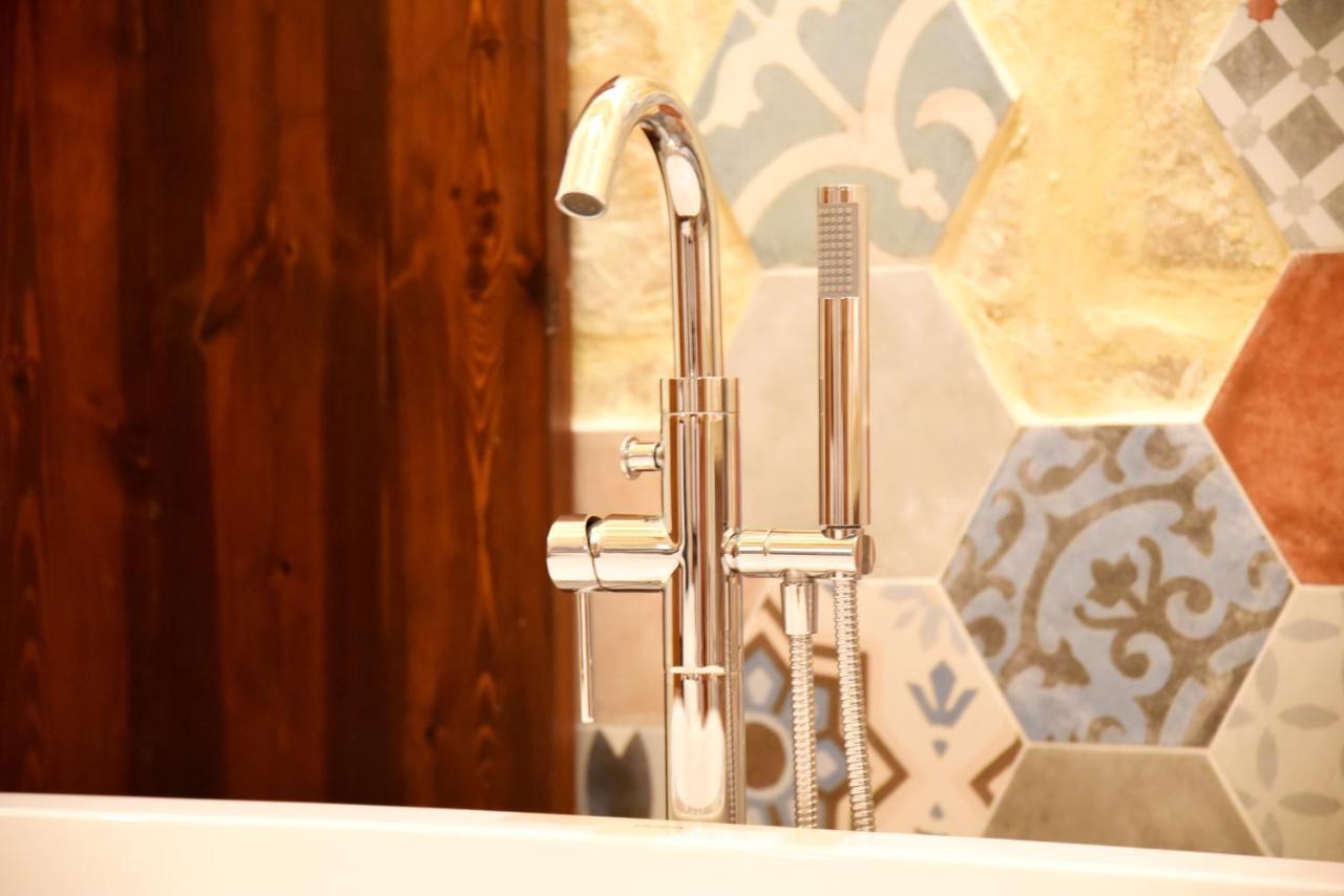 The Lodge Cospicua المظهر الخارجي الصورة